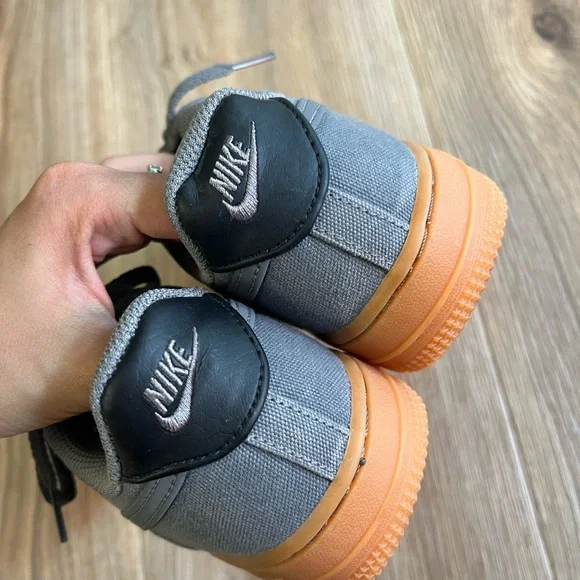 Nike Air Force 1 LV8 size 3Y US UK 2.5 EUR 35 - Picture 4 of 7